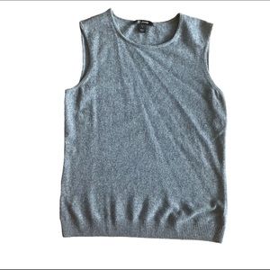 St. John Wool Blend Classic Gray Sweater Vest - Size Large